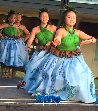 Hula Dancers